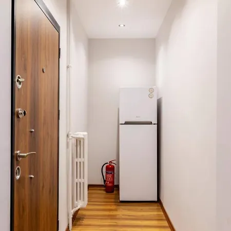 Spacious Modern Airy 4bed2bath Home! #369 Διαμέρισμα Κωνσταντινούπολη