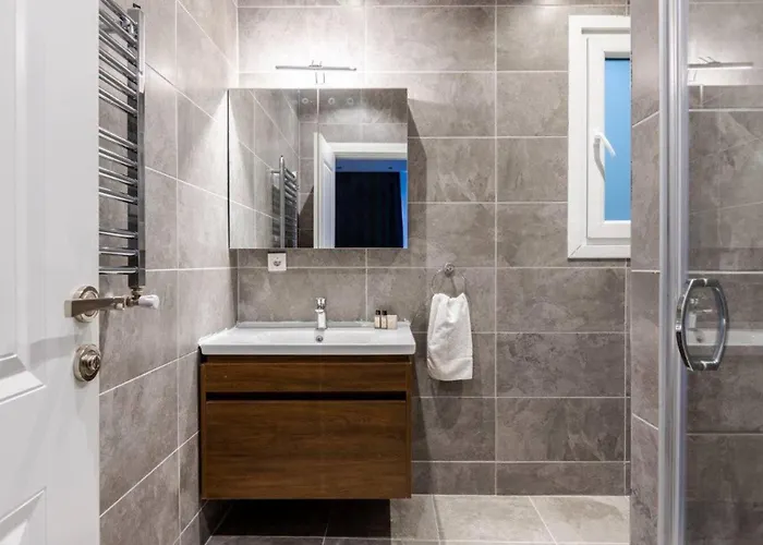 Spacious Modern Airy 4bed2bath Home! #369 Апартаменты Стамбул